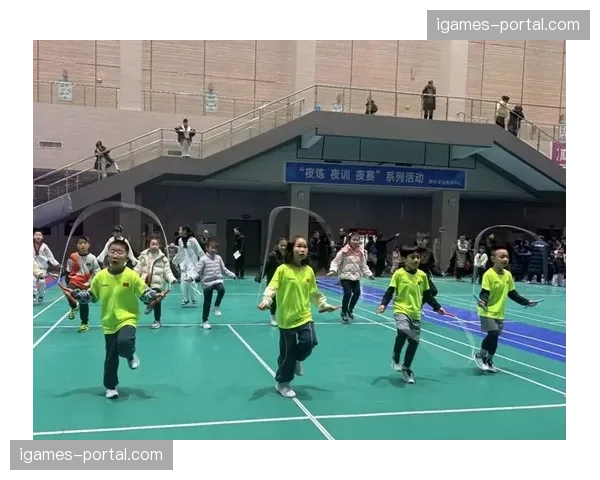 荆州市跆拳道技能大赛侧记：集体展演气势如虹，踢腿环节检验基本功