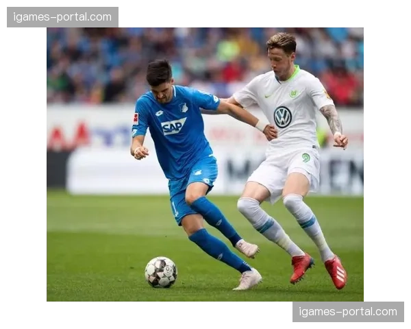 半场：霍芬海姆0-0奥格斯堡，比赛节奏缓慢失误频频